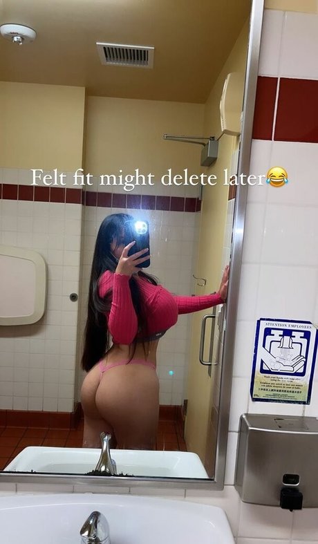 Karla Vilagomez hd actress photo