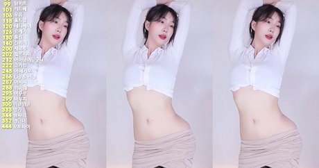 nhs960212 star exclusive picture