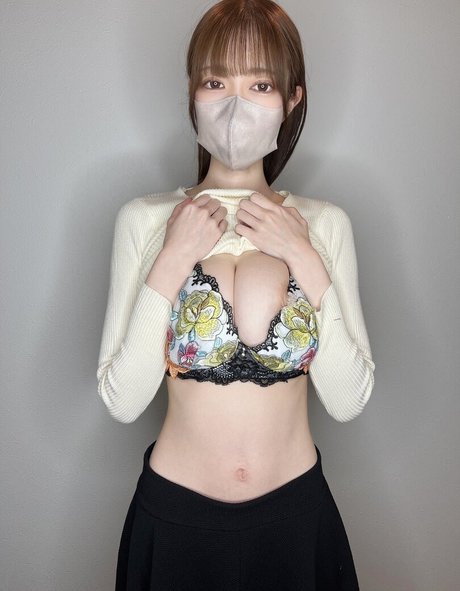 Yashiro Mio sexy pornstar galleries