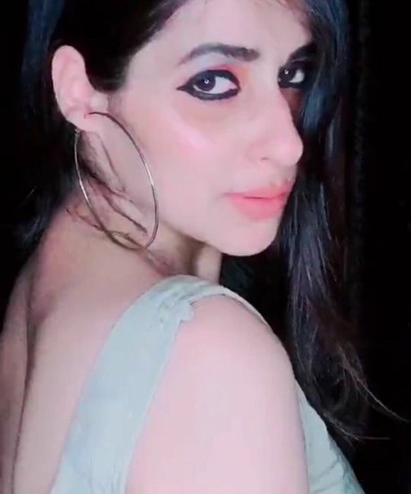 Vansheen Verma Sumbriya model exclusive archive