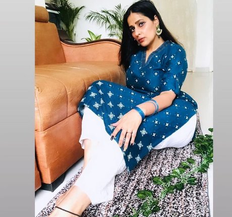 Vansheen Verma Sumbriya sexy star pic