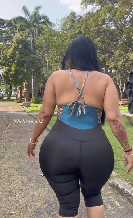 Bellisima 32 nudes model pic