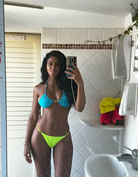 Minadorio high quality pornstar pictures