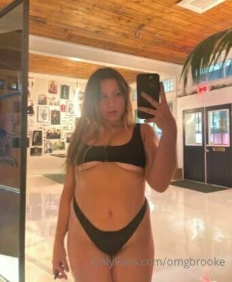 omgbrooke sex model photo