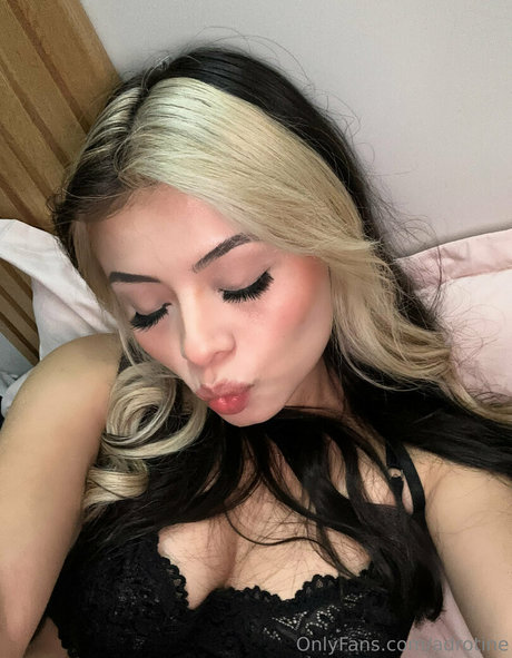 alyce violet pornstar top image