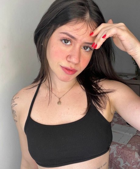 Maria ZB naked model pics