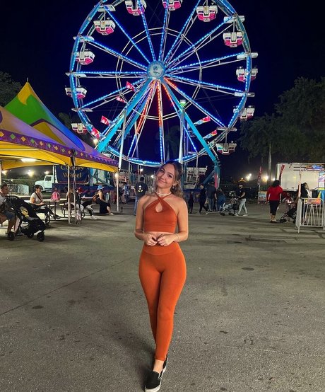 Leslie Machin erotic star image