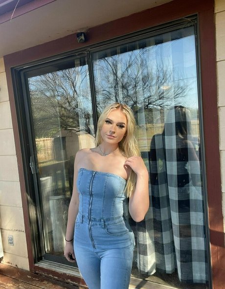 bloomingblake hot actress photos