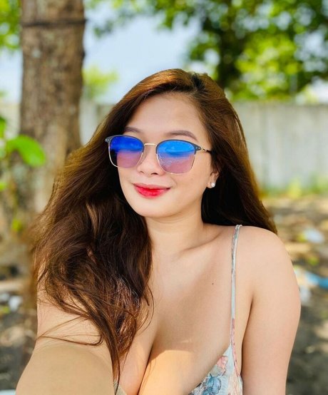 Pinay Bigo model hd image