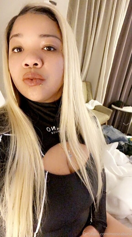 monicabunz model nice pictures