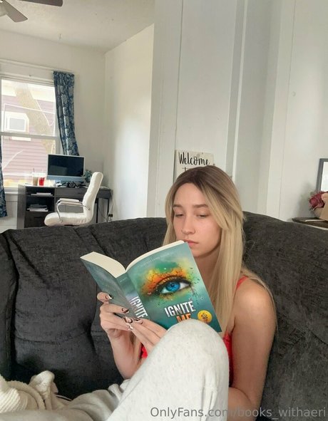 books withari nude actress galleries