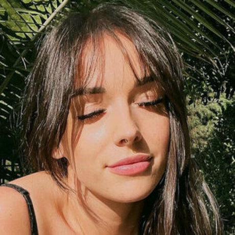 Lily Jade star beautiful img