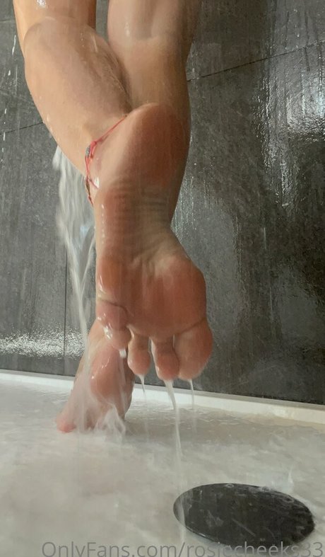 rosiecheeks33 star free picture