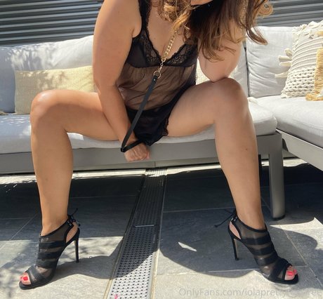 lolamendezclub naked star pics