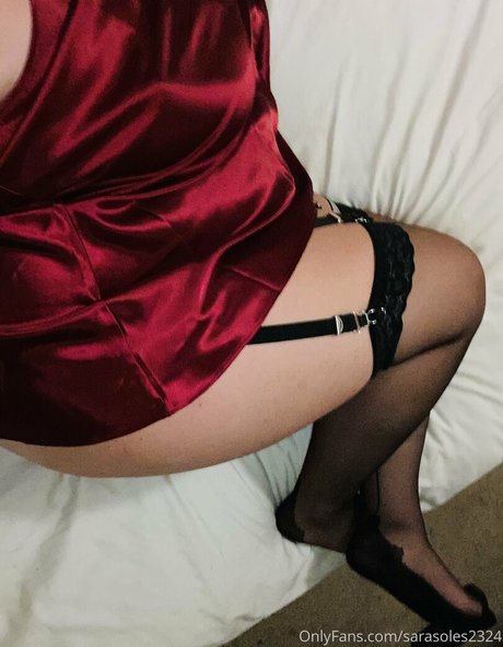 sarasoles2324 naked actress pic