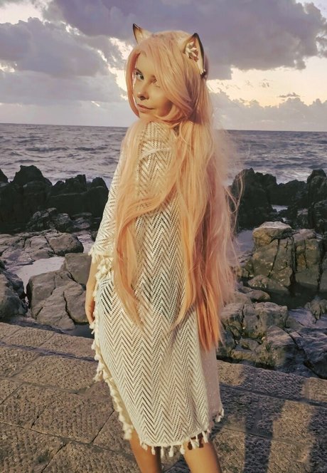 zelenaya zlaya beautiful model img