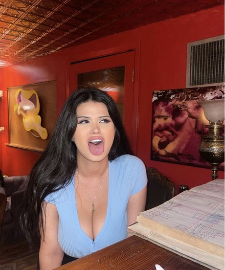 Evelyn Alvarez pornographic actress photos