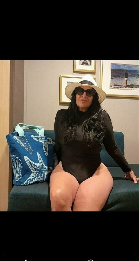 Evelyn Alvarez nice model photos