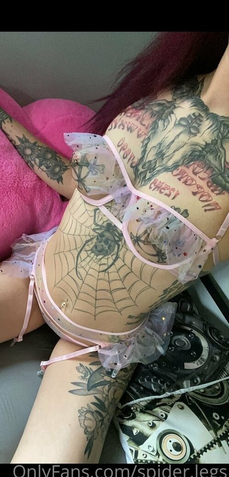 spider legs model naked photos