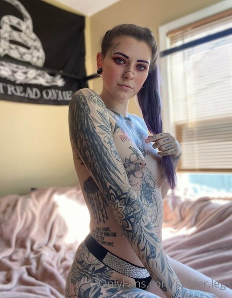 spider legs pornstar adult pic