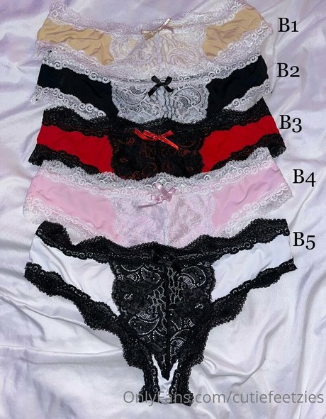 cutiefeetzies nude star photo