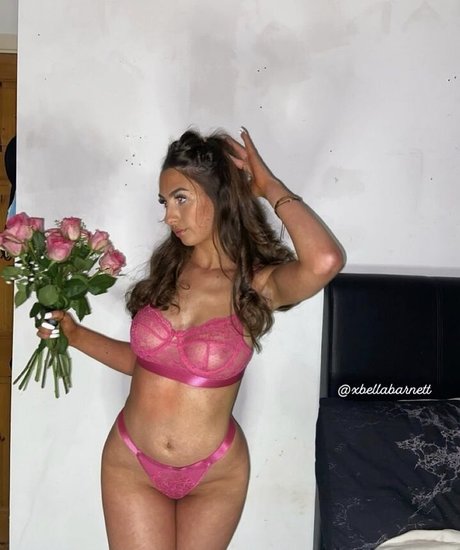 Bella Barnett star adult galleries