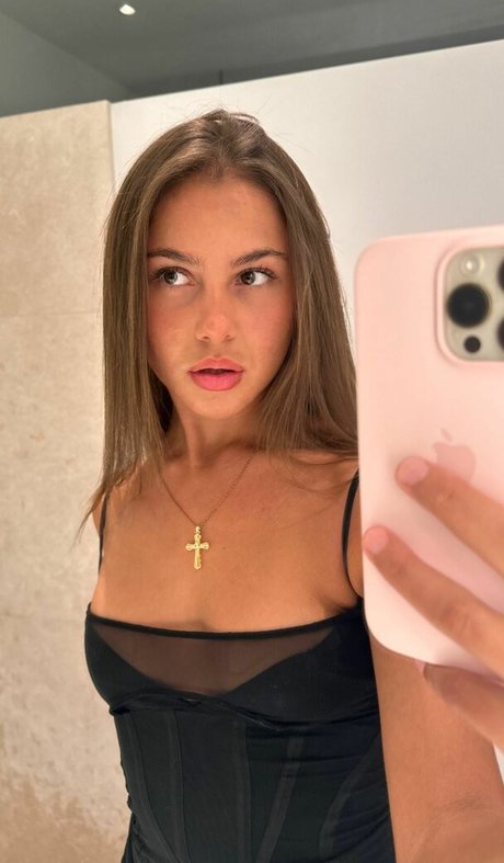 Olivia Bailey actress photos