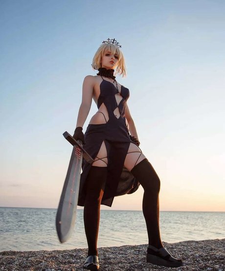 Mari Aisu erotic actress photo