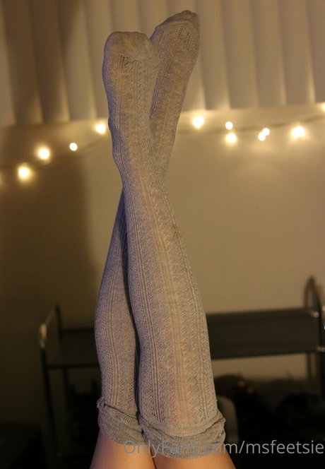 msfeetsie model porn gallery