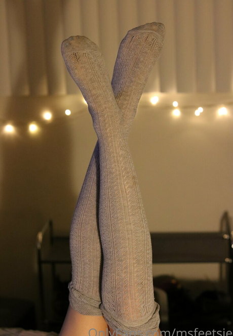 msfeetsie model art gallery