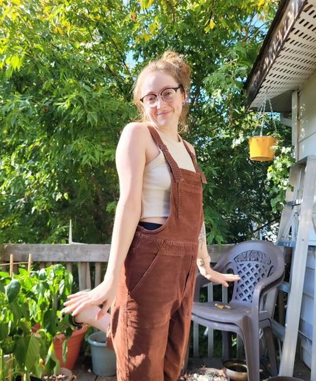 Sigh Hannah xxx actress pic