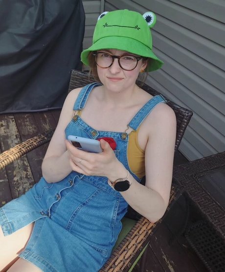 Sigh Hannah porn actress pics