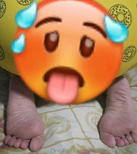 hottest latin star high quality images