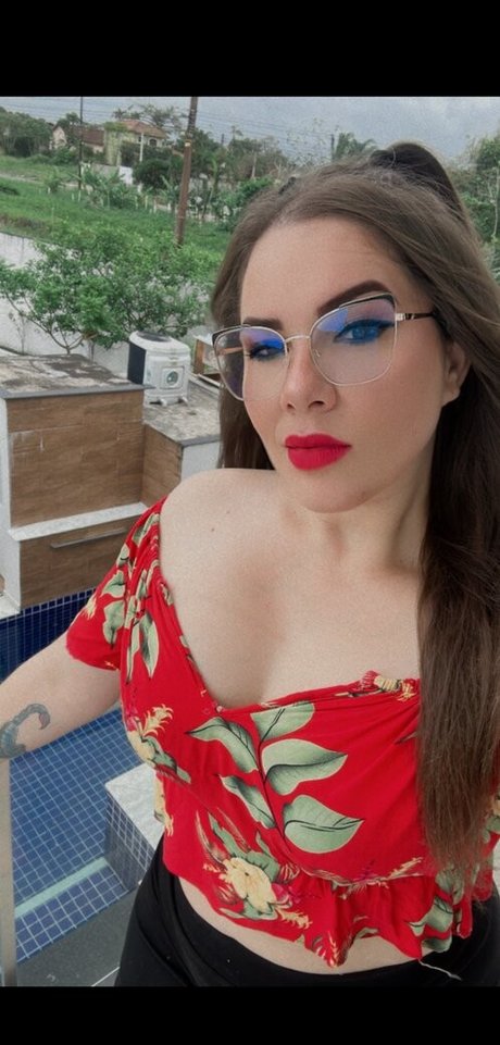 Mayla Souza star pornographic pics