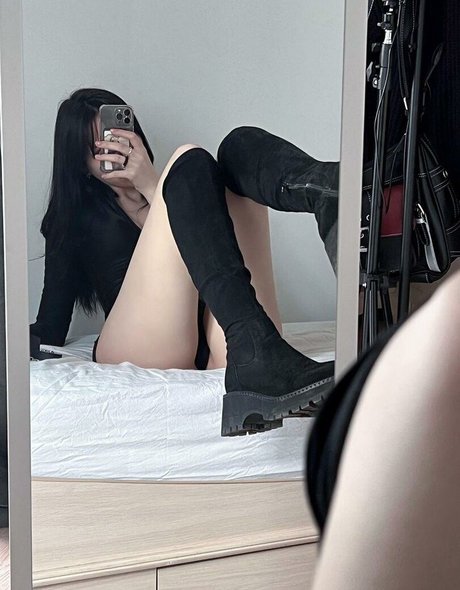 beexfia erotic model galleries