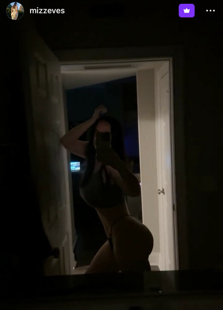 Mizzeves pornstar pretty gallery