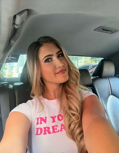 miameetsworld exclusive star img