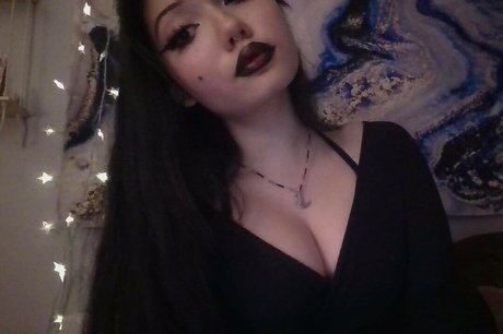 MoonBaby ASMR sexy model pic