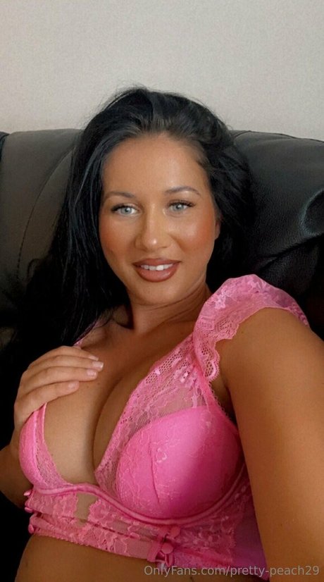 pretty peach29 exclusive actress img