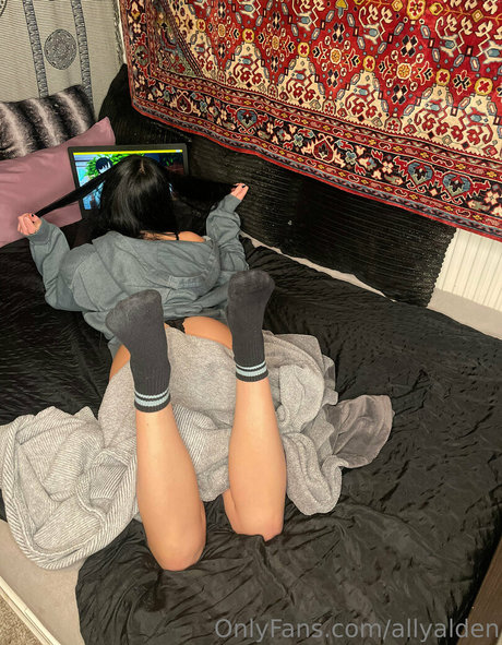 allyalden star adult archive