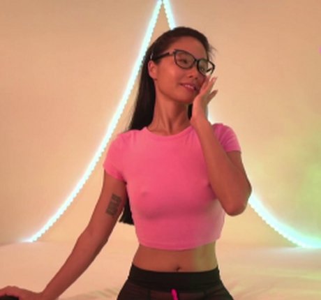 _lillilly_ adult model gallery