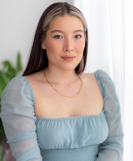 Maxine Lucille exclusive star img