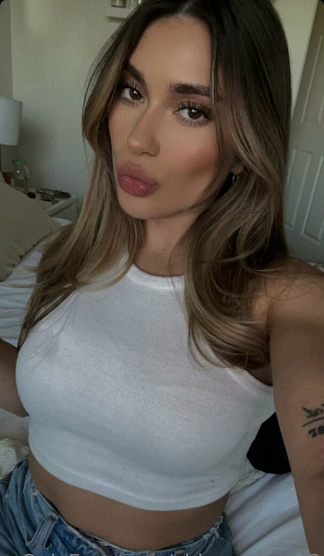 chloegarciaxo nudes model photo