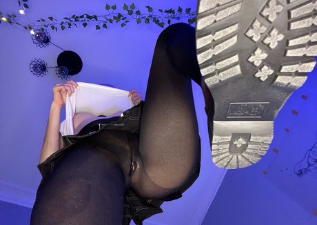 Kira Sin star hd images