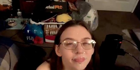 astriddabomb hot star images