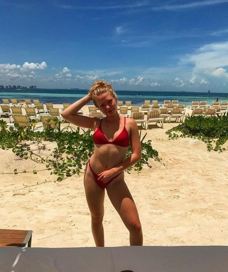 Emilia McCarthy pornstar pretty gallery