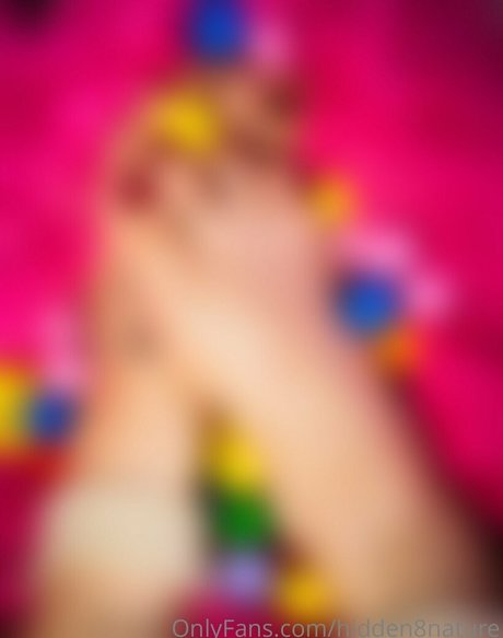 hidden8nature model free photo