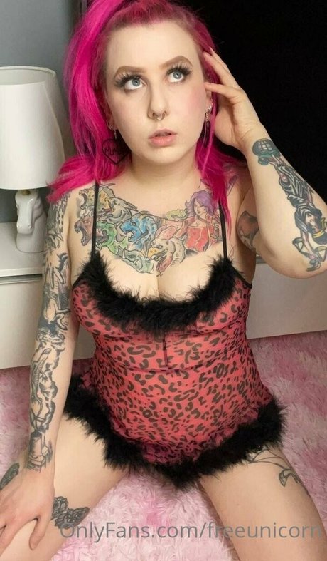 climbmickeymountain pretty actress pic