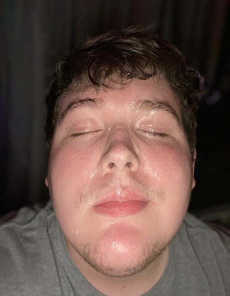 chubbysucker xxx pornstar photo