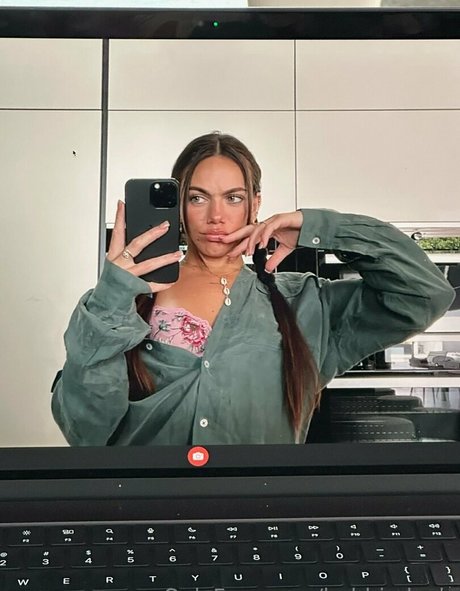 freebobbiesux nice pornstar pics